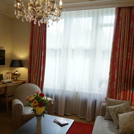 Chelsea: Exceptional 1Br W/Views Of The River Thames & Battersea Park Apartment London Ngoại thất bức ảnh