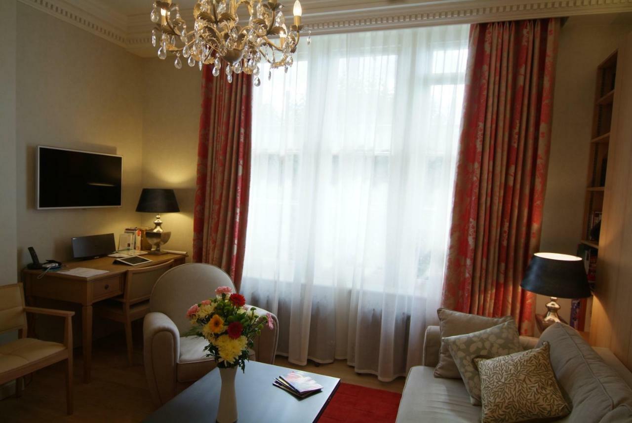 Chelsea: Exceptional 1Br W/Views Of The River Thames & Battersea Park Apartment London Ngoại thất bức ảnh